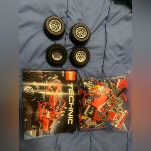 LEGO 42029 TECHNIC Customized Pick-Up Truck 2-in-1 incomplete set